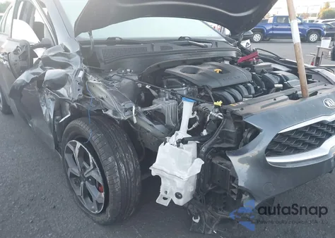 2019 Kia Forte Lxs z USA, uszkodzony, nr VIN 3KPF24AD3KE083446